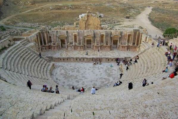 Sổ tay du lịch so tay du lich Sotaydulich Sotay Dulich Khampha Kham Pha Bui Jerash hai hoa ve dep dong Tay