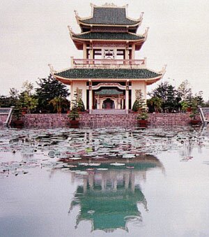 Sotaydulich Sotay Dulich Khampha Kham Pha Bui van mieu Tran Bien rang ro ngan nam van hien