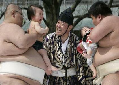 Sotaydulich Sotay Dulich Khampha Kham Pha Bui cuoc song ngoai san dau cua cac sumo nhat 