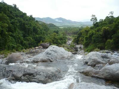 Sotaydulich Sotay Dulich Khampha Kham Pha Bui tam suoi noi thac nho rung hoang ninh thuong
