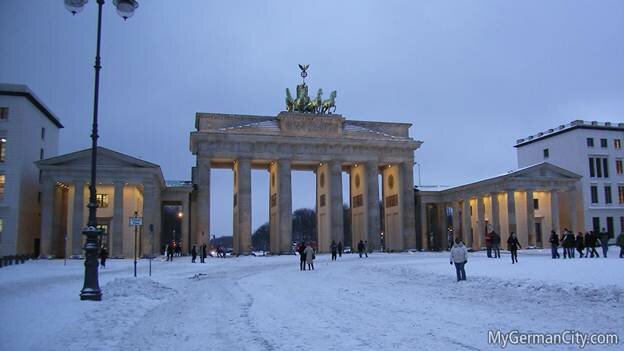 Sotaydulich Sotay Dulich Khampha Kham Pha Bui Dong ve Berlin yen binh