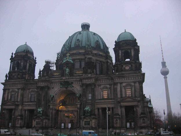 Sotaydulich Sotay Dulich Khampha Kham Pha Bui Dong ve Berlin yen binh