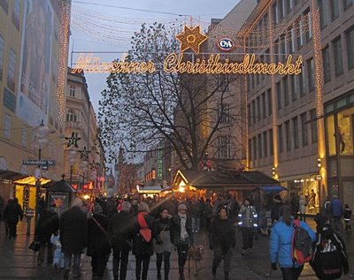 Sotaydulich Sotay Dulich Khampha Kham Pha Bui Giang sinh o Praha