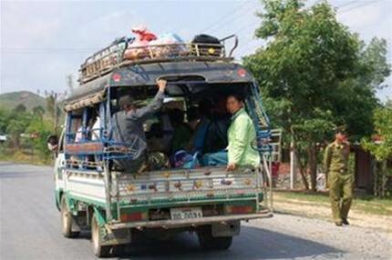 Sotaydulich Sotay Dulich Khampha Kham Pha Bui Kinh nghiem di Lao bang duong bo