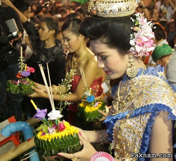 Sổ tay du lịch so tay du lich Sotaydulich Sotay Dulich Khampha Kham Pha Bui Loy Krathong le hoa hoa dang lang man nhat the gioi