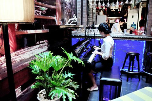 Sổ tay du lịch so tay du lich Sotaydulich Sotay Dulich Khampha Kham Pha Bui Cool Cafe Bar