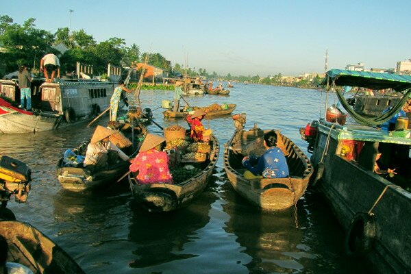 Sổ tay du lịch so tay du lich Sotaydulich Sotay Dulich Khampha Kham Pha Bui Chợ nổi Phong Điền