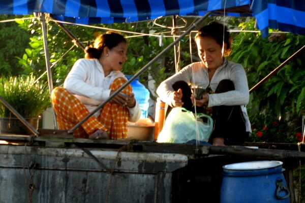 Sổ tay du lịch so tay du lich Sotaydulich Sotay Dulich Khampha Kham Pha Bui Chợ nổi Phong Điền