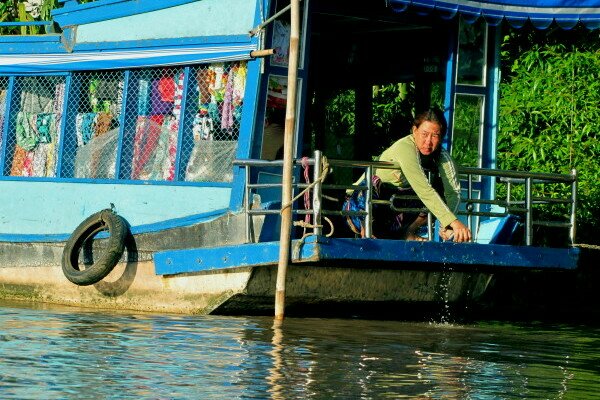 Sổ tay du lịch so tay du lich Sotaydulich Sotay Dulich Khampha Kham Pha Bui Chợ nổi Phong Điền