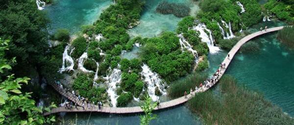 Sổ tay du lịch so tay du lich Sotaydulich Sotay Dulich Khampha Kham Pha Bui Cảnh quan độc đáo Vườn quốc gia Plitvice ở Croatia