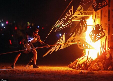 Sổ tay du lịch so tay du lich Sotaydulich Sotay Dulich Khampha Kham Pha Bui Burning Man Lễ hội hoang dã trên sa mạc