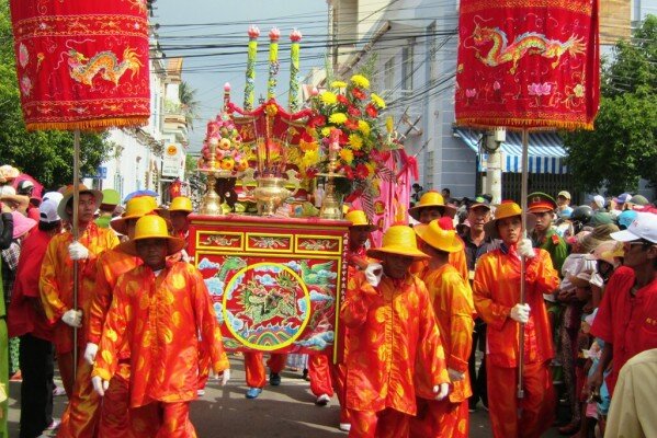 Sổ tay du lịch so tay du lich Sotaydulich Sotay Dulich Khampha Kham Pha Bui Hội nghinh Ông xuất du ở Phan Thiết