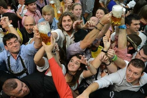 Sổ tay du lịch so tay du lich Sotaydulich Sotay Dulich Khampha Kham Pha Bui Lễ hội bia Oktoberfest 2012