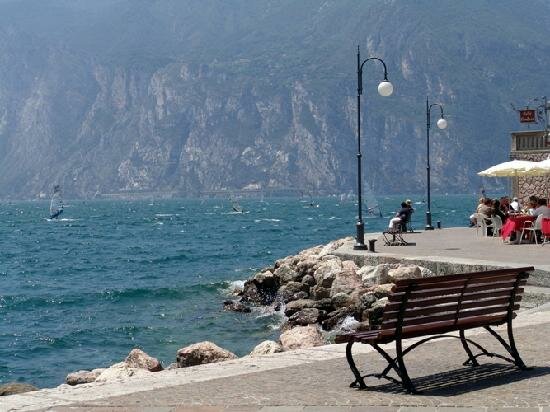 Sổ tay du lịch so tay du lich Sotaydulich Sotay Dulich Khampha Kham Pha Bui Garda địa điểm du lịch nổi tiếng