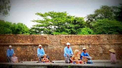 Sổ tay du lịch so tay du lich Sotaydulich Sotay Dulich Khampha Kham Pha Bui Nét đẹp xích lô Huế