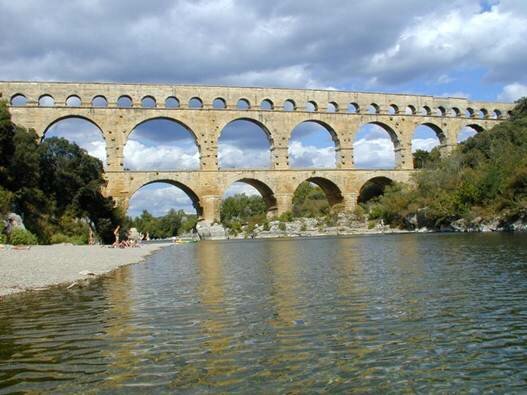 Sổ tay du lịch so tay du lich Sotaydulich Sotay Dulich Khampha Kham Pha Bui Pont du Gard Cổ kính một chiêc cầu