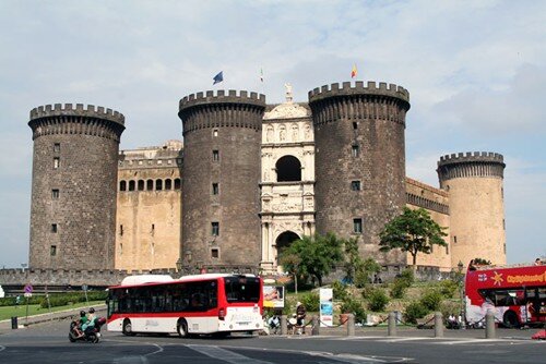 Sổ tay du lịch so tay du lich Sotaydulich Sotay Dulich Khampha Kham Pha Bui Sáng và tối ở Napoli