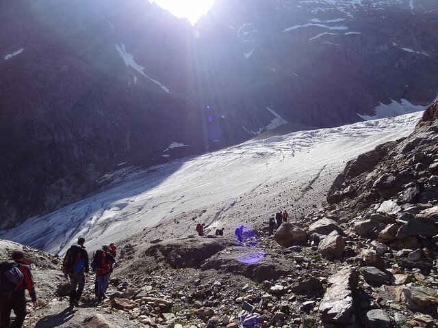 Sổ tay du lịch so tay du lich Sotaydulich Sotay Dulich Khampha Kham Pha Bui Khám phá sông băng Steungletscher tuyệt đẹp ở Thụy Sĩ