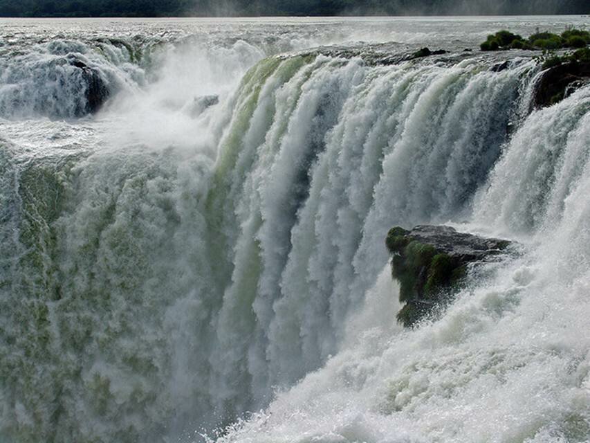 Sổ tay du lịch so tay du lich Sotaydulich Sotay Dulich Khampha Kham Pha Bui Iguazu Ngọn thác của sự nổi giận thần thánh