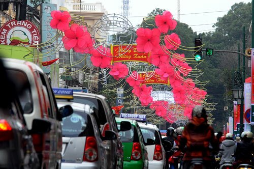 Sổ tay du lịch so tay du lich Sotaydulich Sotay Dulich Khampha Kham Pha Bui Hà Nội rực rỡ đèn hoa đón Tết Quý Tỵ