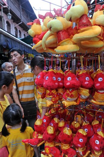 Sổ tay du lịch so tay du lich Sotaydulich Sotay Dulich Khampha Kham Pha Bui Thế giới rộn ràng đón Tết Quý Tỵ