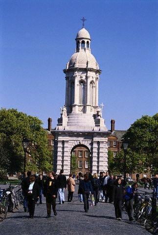 Sổ tay du lịch so tay du lich Sotaydulich Sotay Dulich Khampha Kham Pha Bui Dạo phố mua sắm Grafton Street và tham quan Trinity College