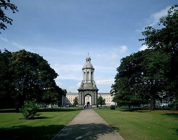 Sổ tay du lịch so tay du lich Sotaydulich Sotay Dulich Khampha Kham Pha Bui Dạo phố mua sắm Grafton Street và tham quan Trinity College