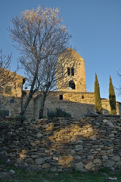 Sổ tay du lịch so tay du lich Sotaydulich Sotay Dulich Khampha Kham Pha Bui Khám phá lãnh thổ đông bắc Girona