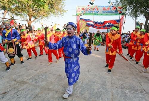 Sổ tay du lịch so tay du lich Sotaydulich Sotay Dulich Khampha Kham Pha Bui Về Nhơn Hải xem hội cầu ngư