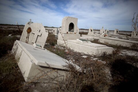 Sổ tay du lịch so tay du lich Sotaydulich Sotay Dulich Khampha Kham Pha Bui Thị trấn ma Epecuen hiện ra sau đại hồng thủy ở Argentina