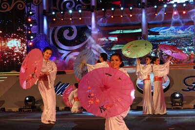 Sổ tay du lịch so tay du lich Sotaydulich Sotay Dulich Khampha Kham pha Bui Lễ hội đường phố Festival Biển 2013