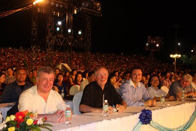 Sổ tay du lịch so tay du lich Sotaydulich Sotay Dulich Khampha Kham Pha Bui Những hình ảnh về Lễ bế mạc Festival Biển 2013 