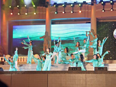 Sổ tay du lịch so tay du lich Sotaydulich Sotay Dulich Khampha Kham Pha Bui Những hình ảnh về Lễ bế mạc Festival Biển 2013 