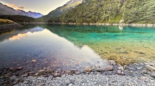 Sổ tay du lịch so tay du lich Sotaydulich Sotay Dulich Khampha Kham Pha Bui Blue Lake hồ nước tinh khiết nhất thế giới