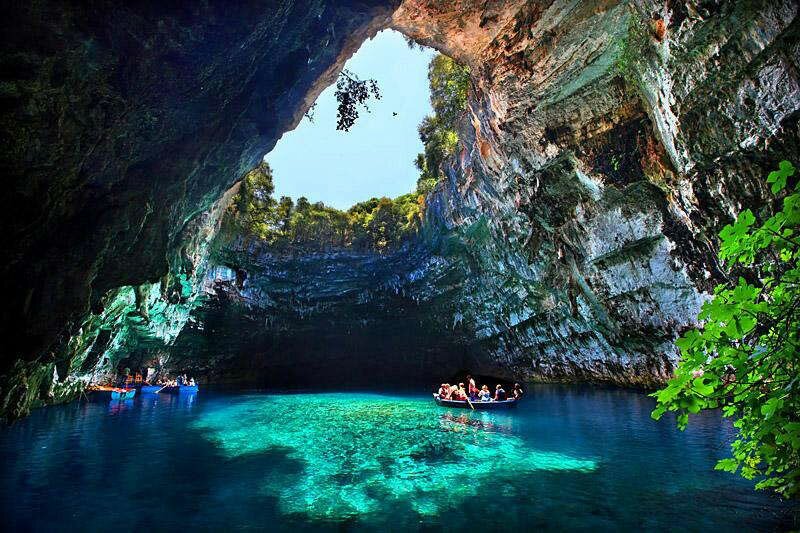 Sổ tay du lịch so tay du lich Sotaydulich Sotay Dulich Khampha Kham Pha Bui Bơi thuyền chiêm ngưỡng hang động Melissani ở Hy Lạp