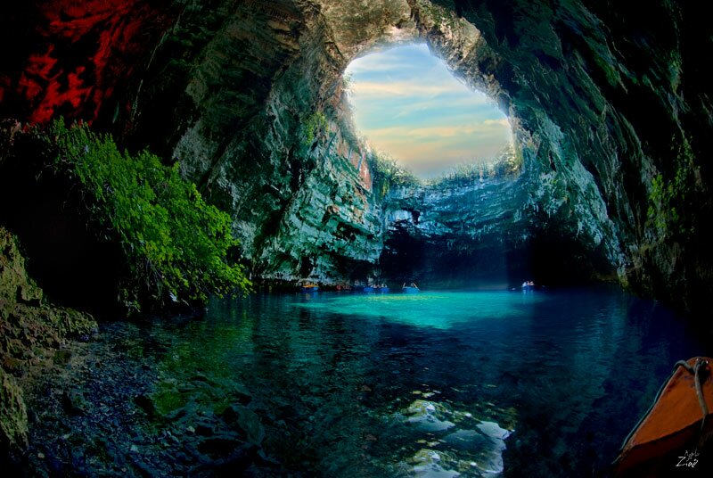 Sổ tay du lịch so tay du lich Sotaydulich Sotay Dulich Khampha Kham Pha Bui Bơi thuyền chiêm ngưỡng hang động Melissani ở Hy Lạp