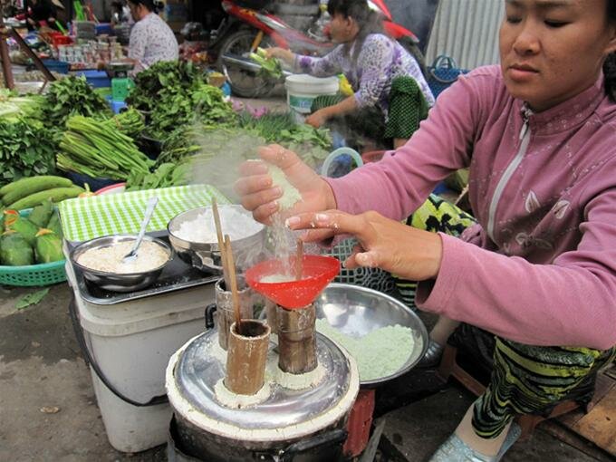 Sổ tay du lịch so tay du lich Sotaydulich Sotay Dulich Khampha Kham Pha Bui Bánh ống Sóc Trăng trong ký ức tuổi thơ