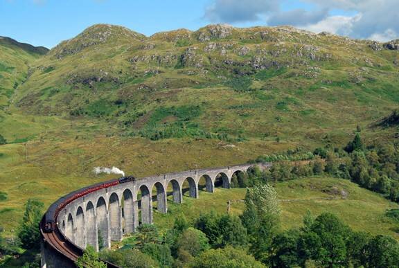 Sổ tay du lịch so tay du lich Sotaydulich Sotay Dulich Khampha Kham Pha Bui Vẻ đẹp kỳ bí cầu cạn Glenfinnan