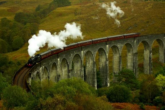 Sổ tay du lịch so tay du lich Sotaydulich Sotay Dulich Khampha Kham Pha Bui Vẻ đẹp kỳ bí cầu cạn Glenfinnan