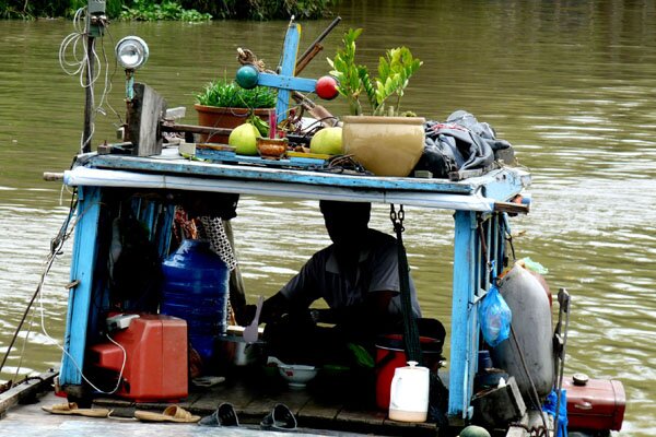 Sổ tay du lịch so tay du lich Sotaydulich Sotay Dulich Khampha Kham Pha Bui Một góc tâm linh trên sông nước