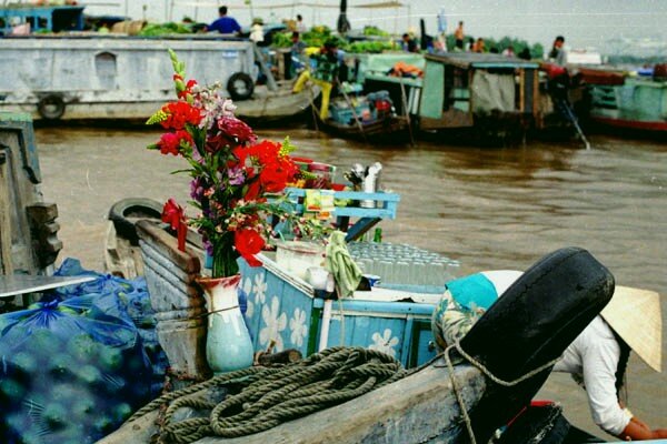 Sổ tay du lịch so tay du lich Sotaydulich Sotay Dulich Khampha Kham Pha Bui Một góc tâm linh trên sông nước