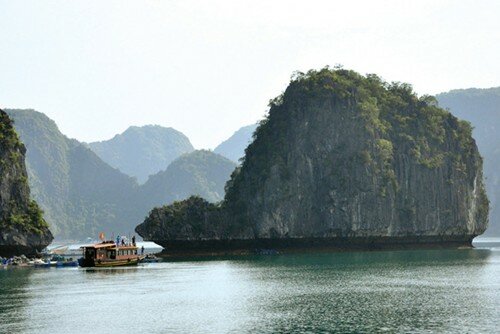 Sổ tay du lịch so tay du lich Sotaydulich Sotay Dulich Khampha Kham Pha Bui Từ Sa Vĩ địa đầu đến Lan Hạ biển đảo