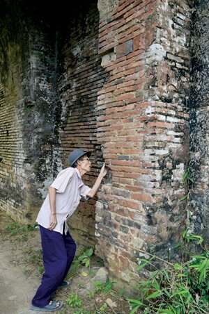 Sổ tay du lịch so tay du lich Sotaydulich Sotay Dulich Khampha Kham Pha Bui Bí ẩn tòa thành tỉnh đạo Hòa Bình