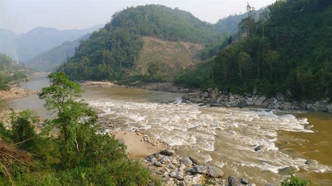 Sổ tay du lịch so tay du lich Sotaydulich Sotay Dulich Khampha Kham Pha Bui Kẻng Mỏ nơi sông Đà chảy vào đất Việt