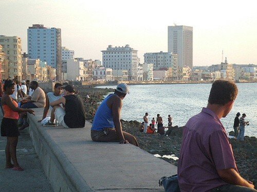 Sổ tay du lịch so tay du lich Sotaydulich Sotay Dulich Khampha Kham Pha Bui Bên bờ biển Malecón ở Havana