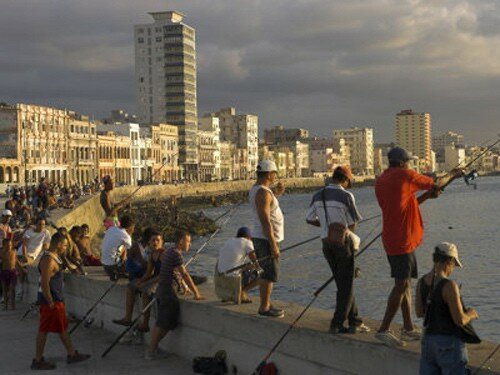 Sổ tay du lịch so tay du lich Sotaydulich Sotay Dulich Khampha Kham Pha Bui Bên bờ biển Malecón ở Havana