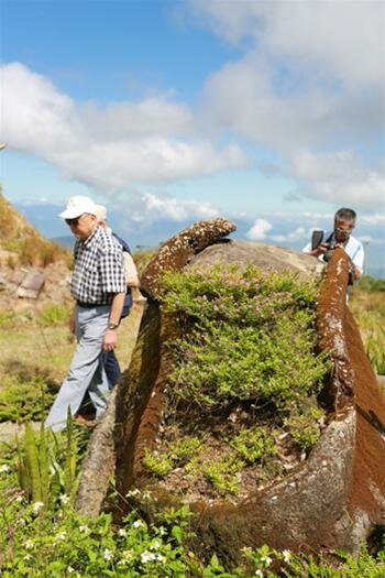 Sổ tay du lịch so tay du lich Sotaydulich Sotay Dulich Khampha Kham Pha Bui Khám phá đỉnh Hòn Bà