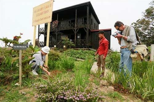 Sổ tay du lịch so tay du lich Sotaydulich Sotay Dulich Khampha Kham Pha Bui Khám phá đỉnh Hòn Bà