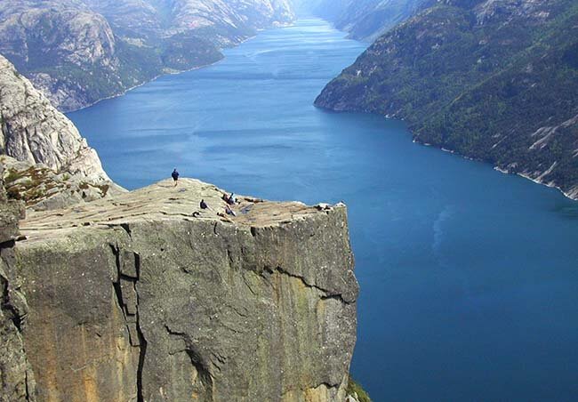 Sổ tay du lịch so tay du lich Sotaydulich Sotay Dulich Khampha Kham Pha Bui Mạo hiểm ở núi đá Preikestolen