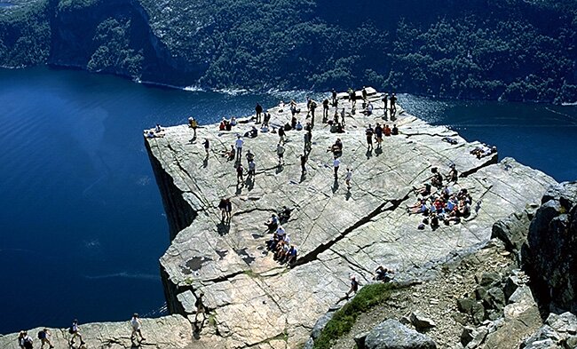 Sổ tay du lịch so tay du lich Sotaydulich Sotay Dulich Khampha Kham Pha Bui Mạo hiểm ở núi đá Preikestolen